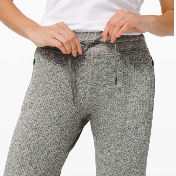 Lululemon Athletica Engineered Warmth Joggers | Size 4 | Gray & Sage - Picture 3 of 13